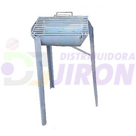 Rustic Metallic Medium Barbecue With its Grill.