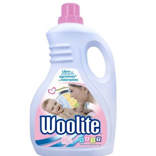 Detergente líquido Woolite...